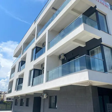 Azure Touch Mamaia Nord * Năvodari
